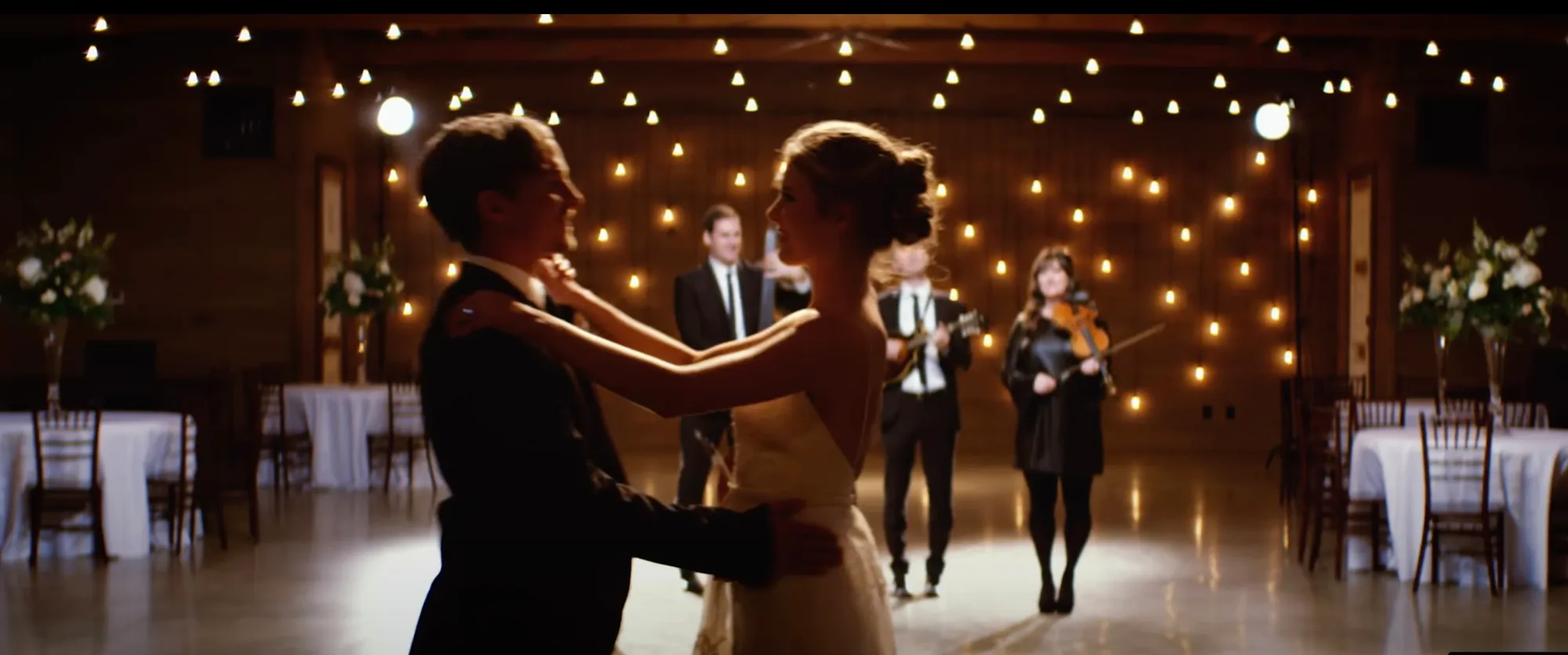 Couple sharing first dance with Act of Congress